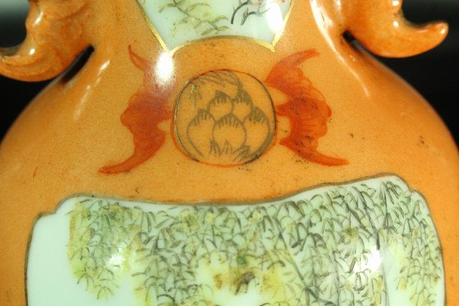 中国美術 色絵 女人鹿図 蝙蝠耳 花瓶 時代物 台付(K-A717)