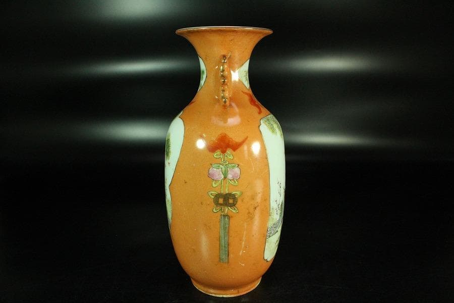 中国美術 色絵 女人鹿図 蝙蝠耳 花瓶 時代物 台付(K-A717)