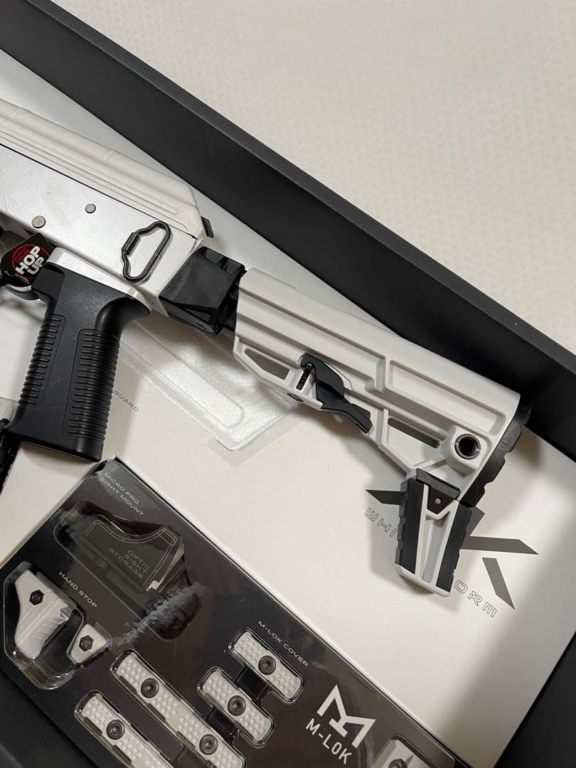 【美品】東京マルイ　次世代電動ガン AK ホワイトストーム