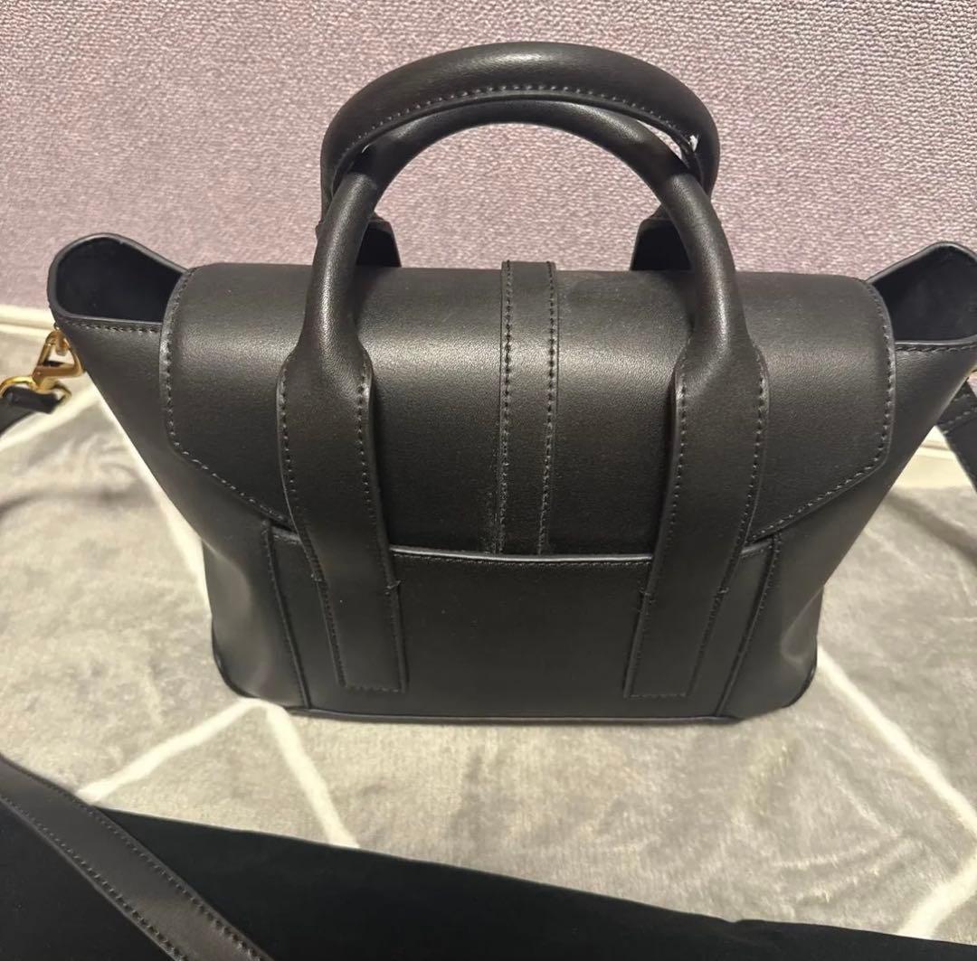 CHARLES & KEITHのダブルトップハンドルバッグ