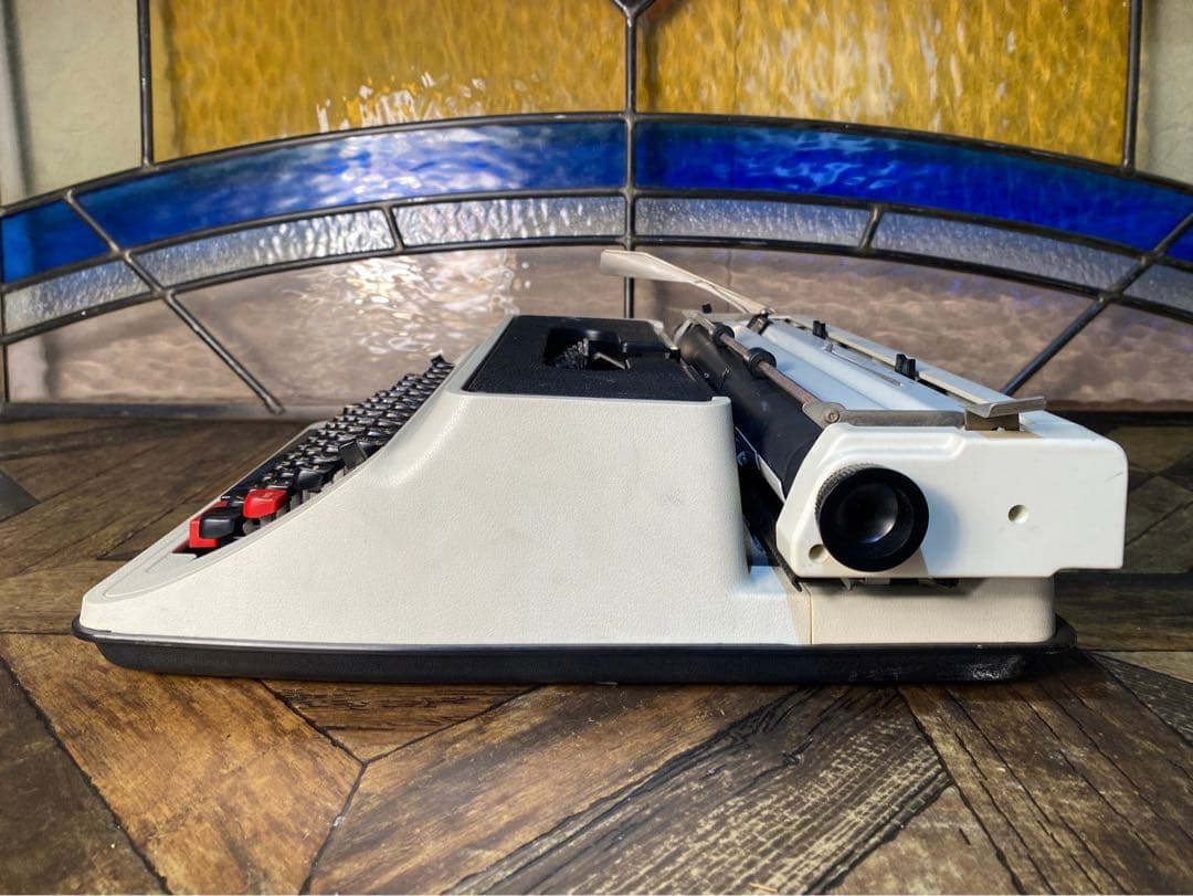 アンティーク タイプライター インテリア ホワイト 白 当時物 ビンテージ