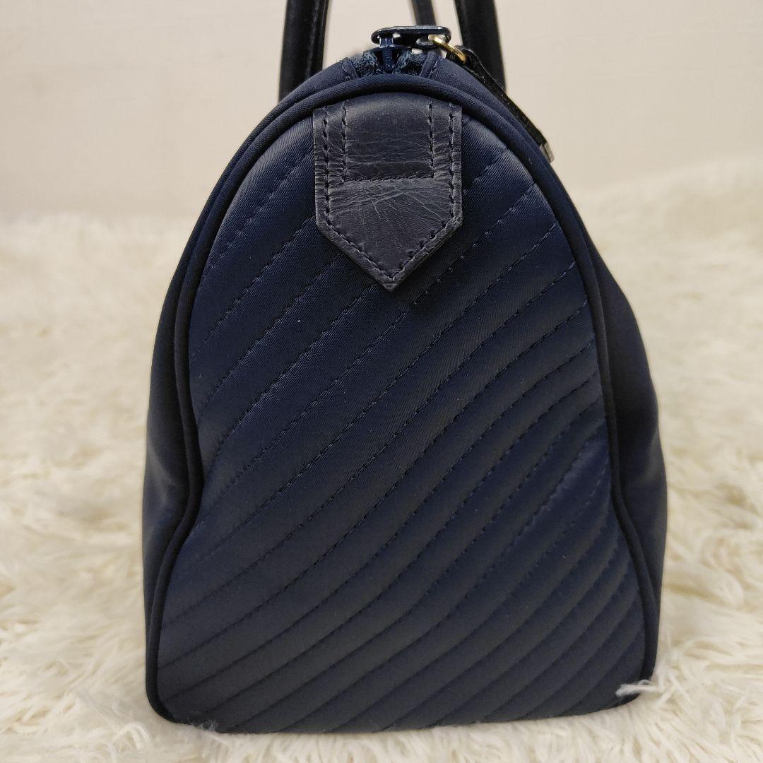 本日限定価格　イヴサンローラン　ミニボストンバッグ　　キルティング　YSLロゴ