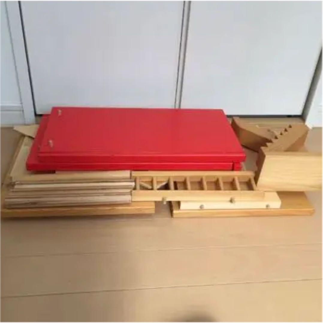 バウアー社 赤い屋根の木製ドールハウス 人形の家