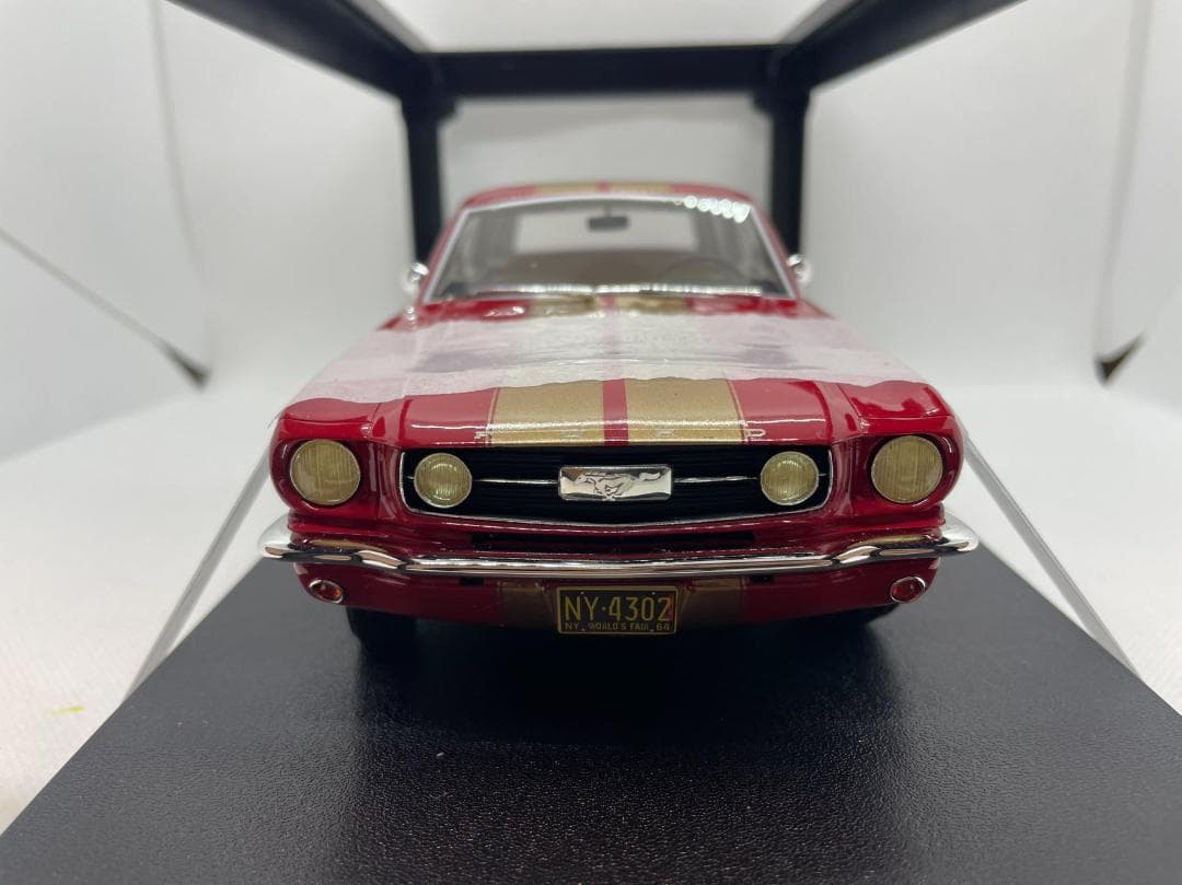 104-044 Cult 1/18 フォード Mustang Wagon