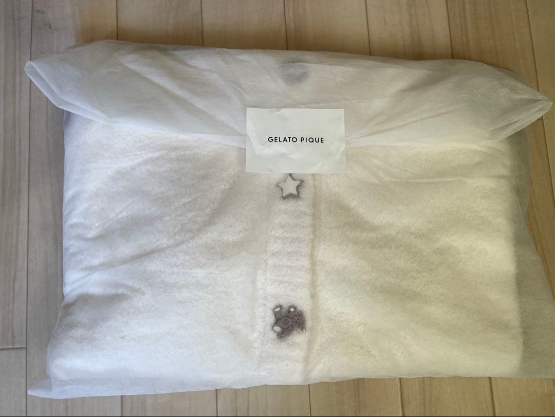 ホワイトフリースVネックカーディガン