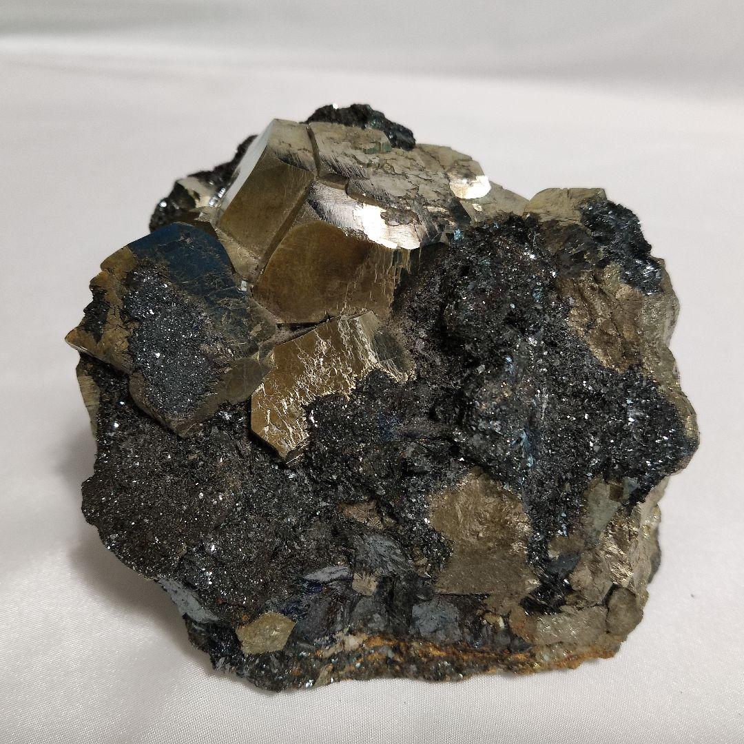 パワーストーン　天然石　原石　エルバ島産　パイライト　1,212g　No.567