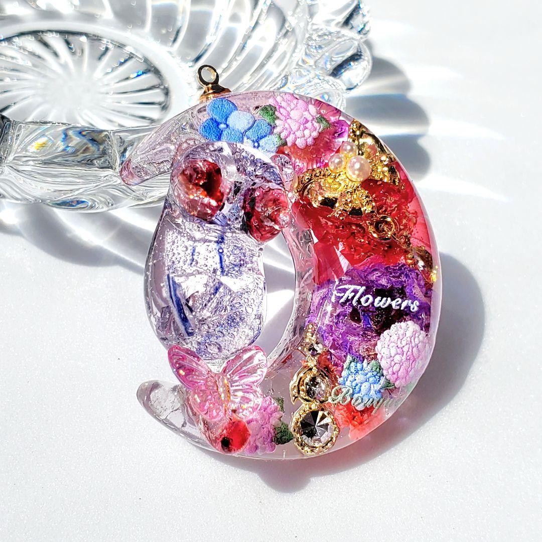 やっちゃん　　佐竹ガラス・天然石のフラワー　オルゴナイト　レジンネックレス