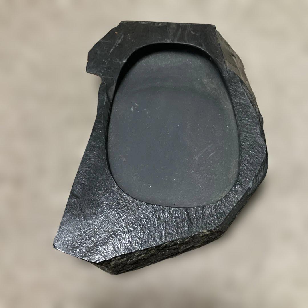 硯　龍渓石