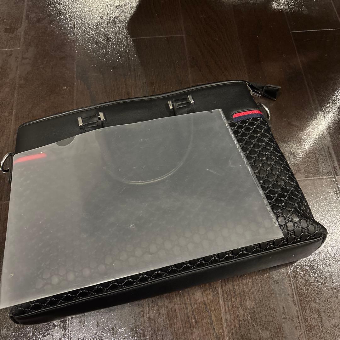 GUCCI グッチ　ビジネスバッグ　ブラック　黒