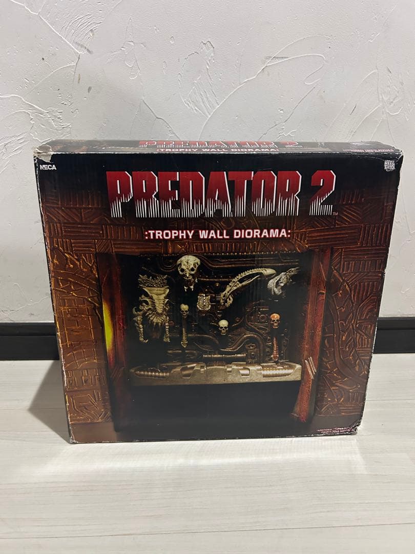NECA プレデター2 トロフィーウォールジオラマ