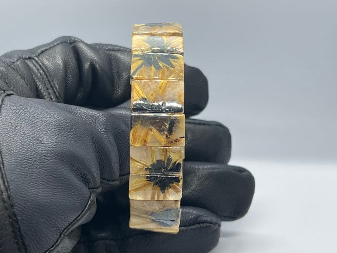 ②ゴールドルチルクォーツ太陽放射ルチルバングルブレスレット