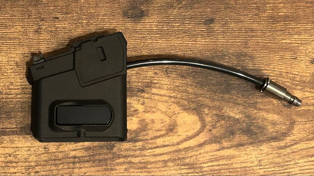 AIRTAC UK 東京マルイ SAIGA用外部ソースアダプター