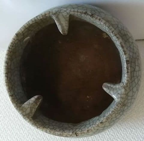 大河内焼　ヒビ焼き風炉