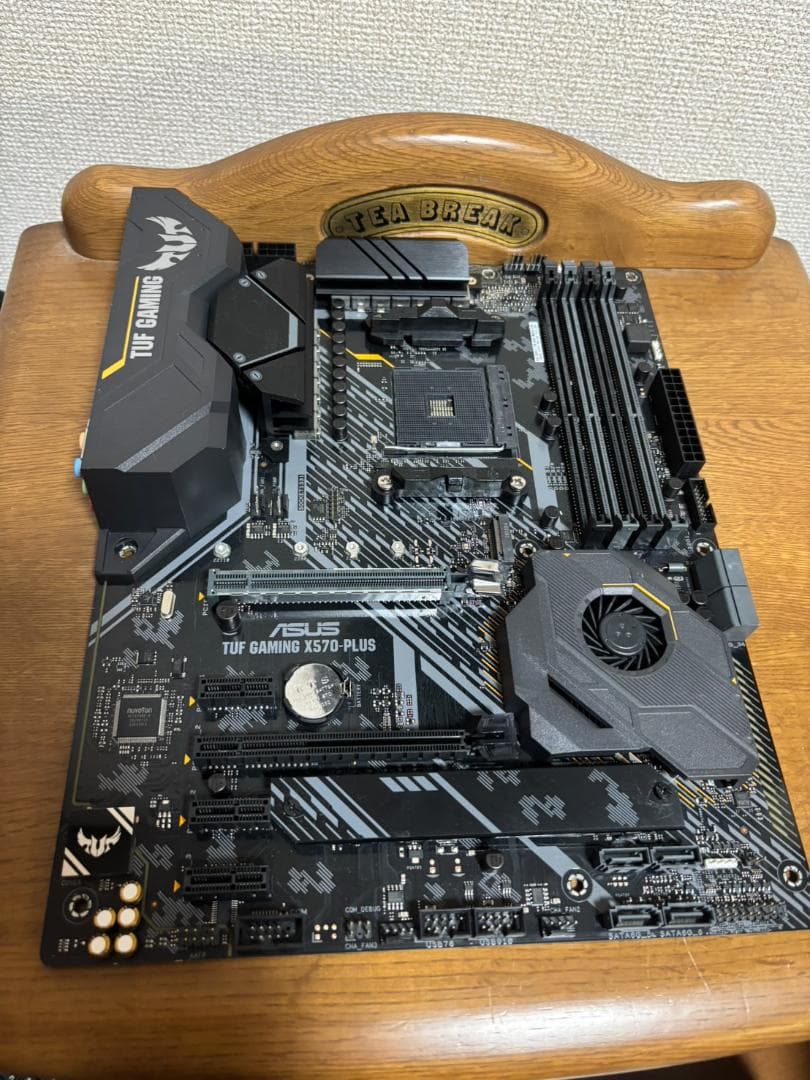 マザーボード Asus Tuf gaming X570 plus