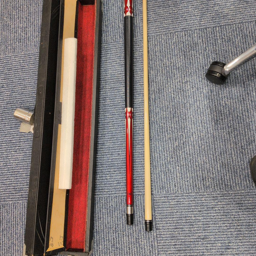 ビリヤードキュー 赤・黒・クリーム スコーピオン