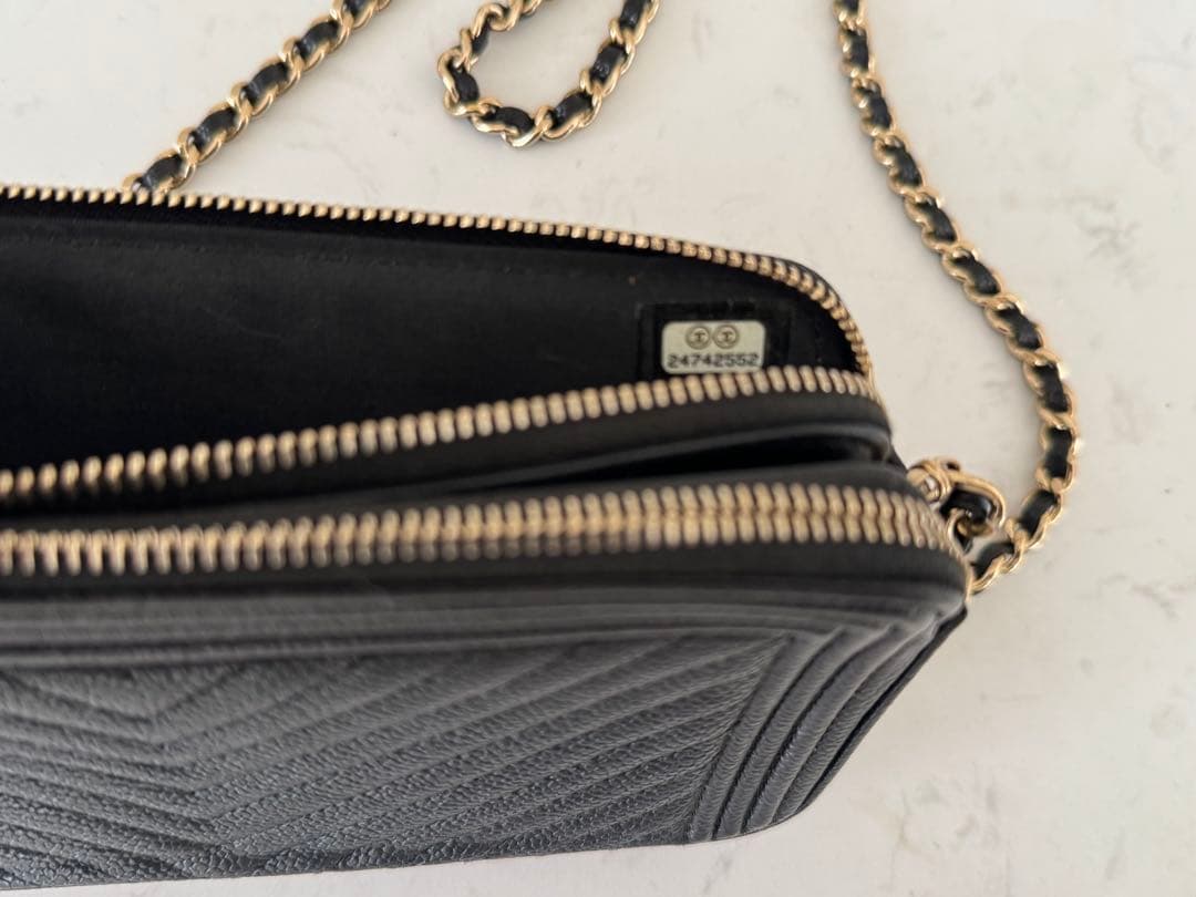 CHANEL✴︎BOY✴︎チェーンウォレット✴︎キャビアスキン ✴︎ブラック✴︎美品