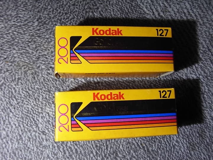 期限切 未開封2本 127 /200 コダックGOLD FILM