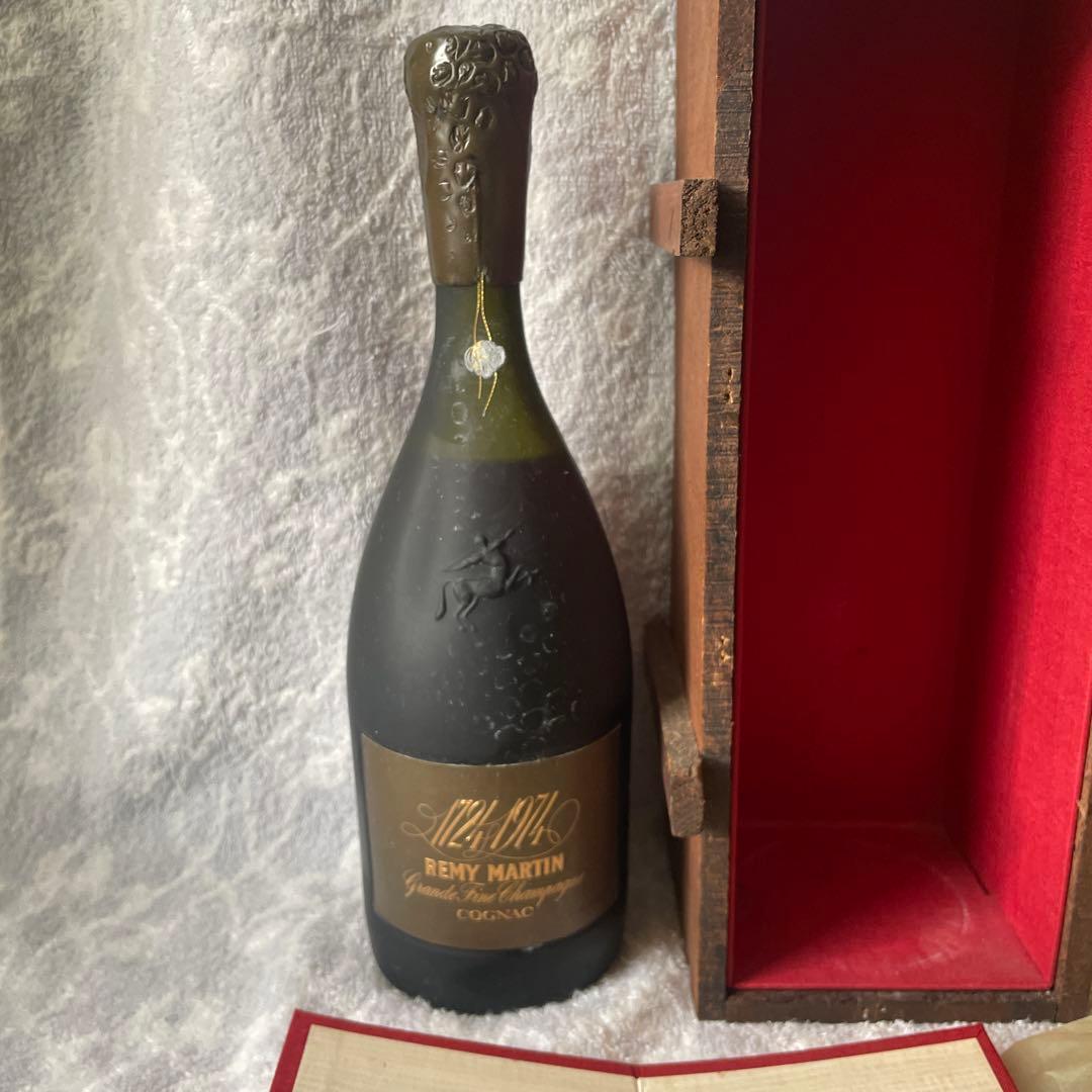 コ*ケ様 希少REMY MARTIN 1724/1974 コニャック 木箱入り