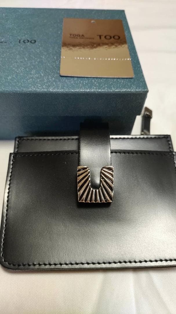 セール中！《新品未使用》 TOGA TOO レザーウォレット BLACK