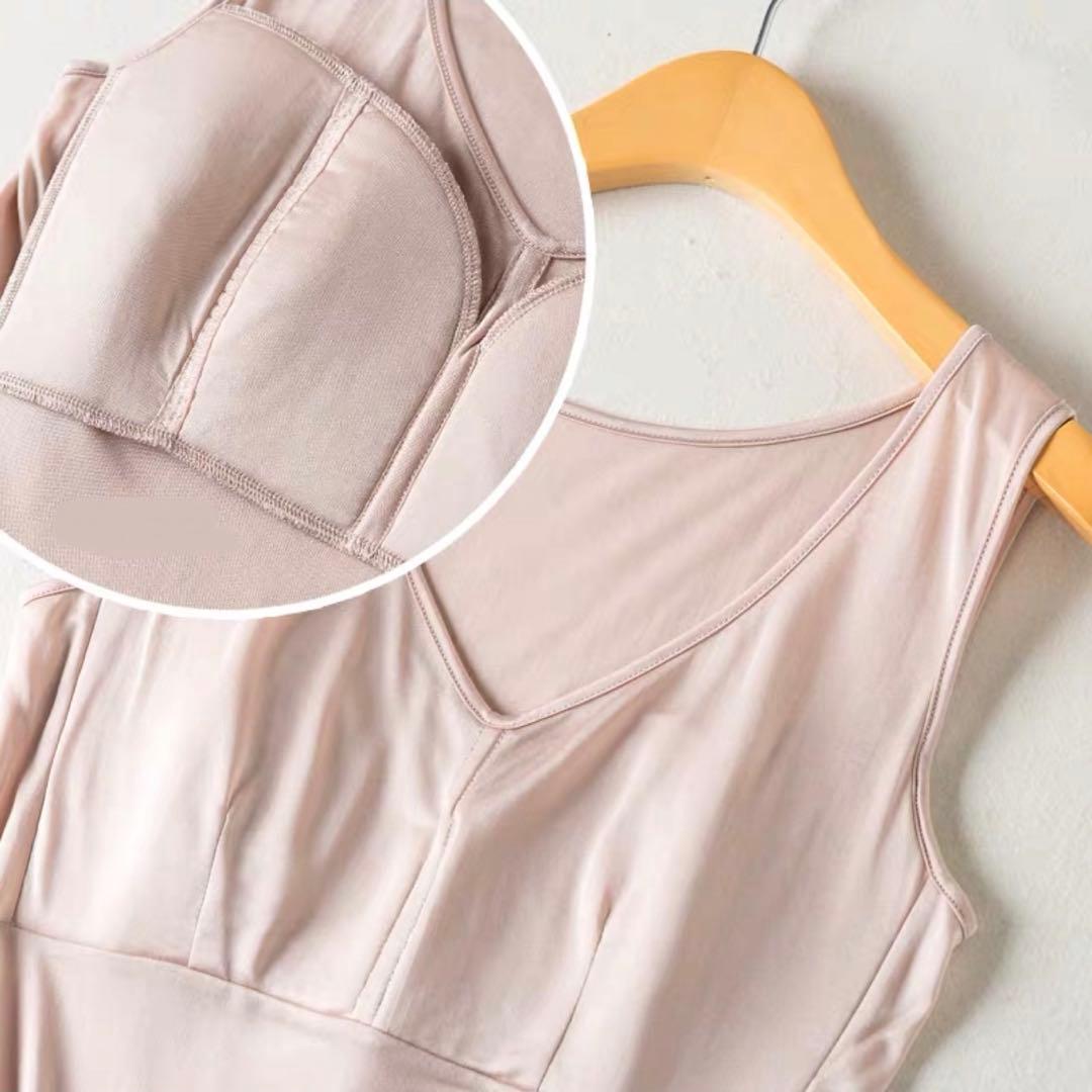 絹シルク100% パット付き　タンクトップ　パジャマ　下着　肌着　XXL黒　1枚