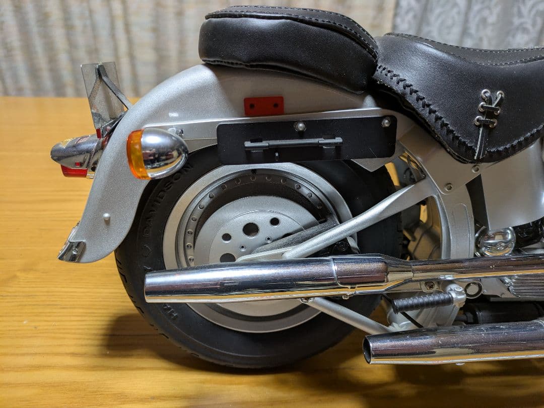 デカい! ハーレー FatBoy 1/4 デアゴスティーニ完成品 直せる方!