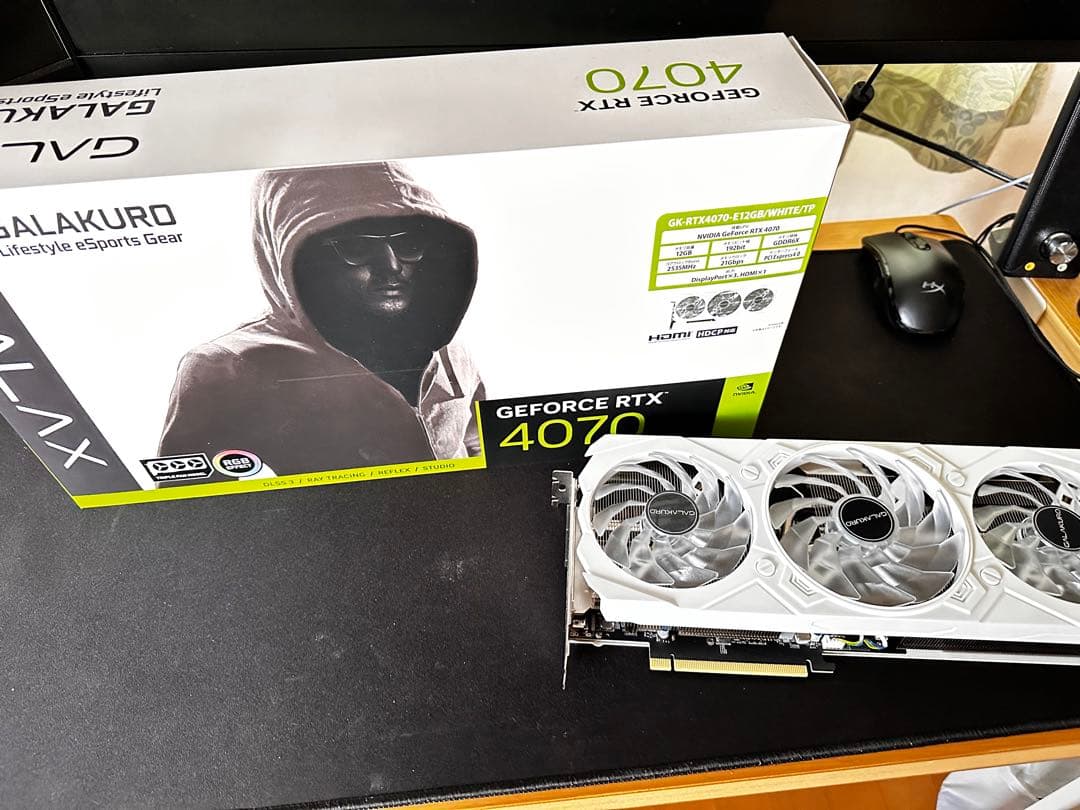 GALAKURO GeForce RTX 4070 本体