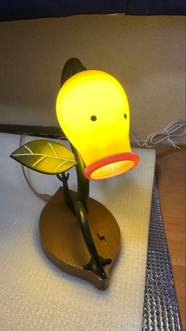 ポケモン　マダツボミのLEDライト