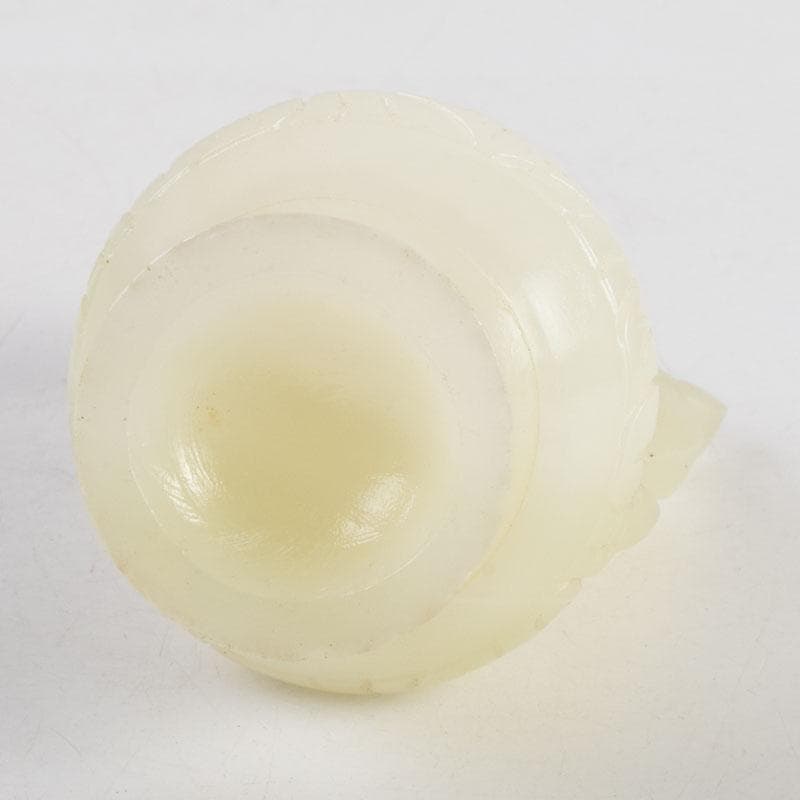 中国　玉石白玉彫刻　神獣刻　飾壷　置物　V　8868
