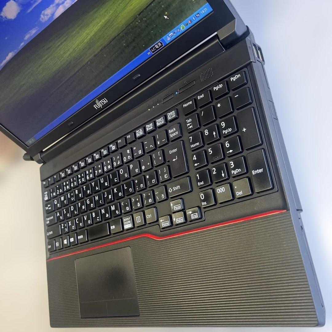 ☆格安美品☆WindowsXP☆富士通15.6インチ大画面ノート☆第3世代i5☆