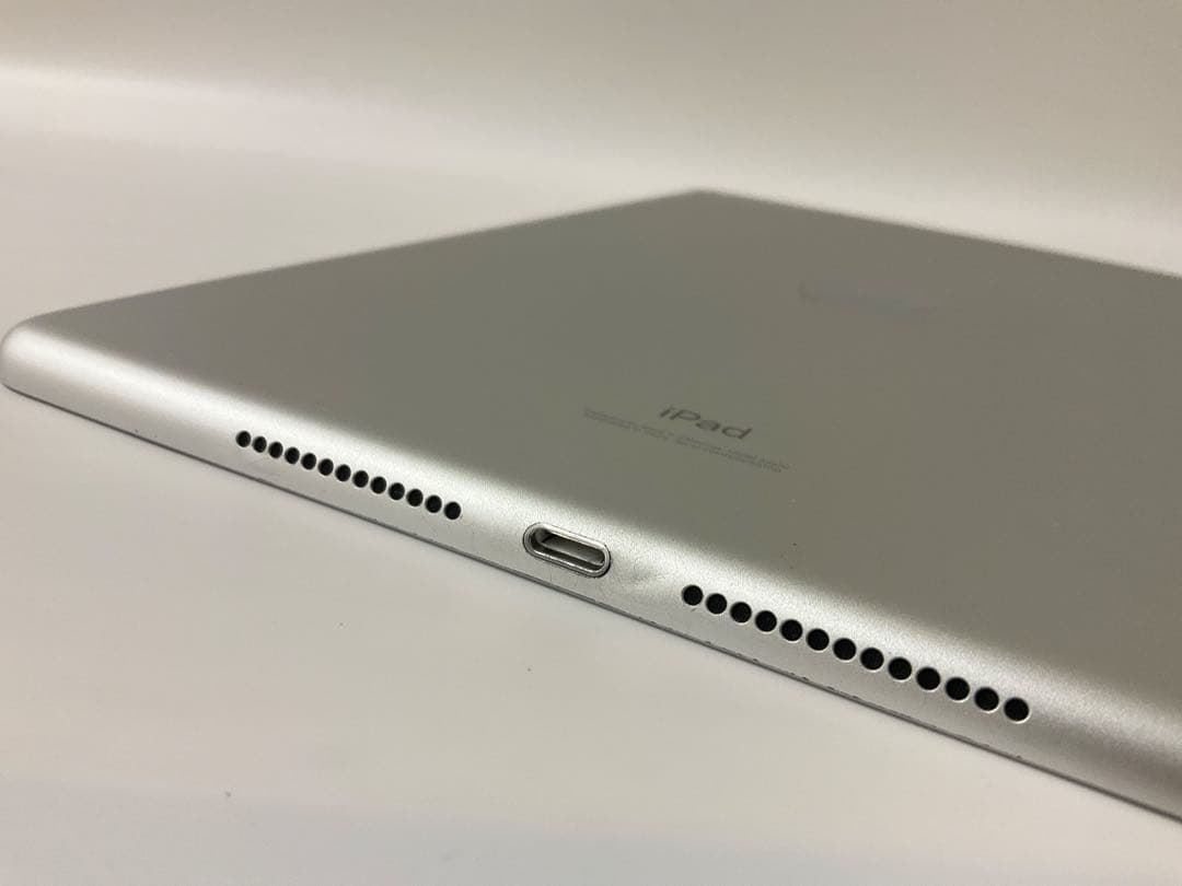 IPAD 第8世代 32GB 84% シルバー Wifiモデル