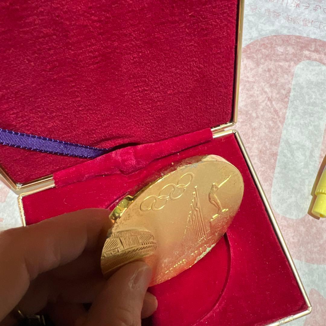 東京五輪　記念メダル　オリンピック　1964 ケース付き