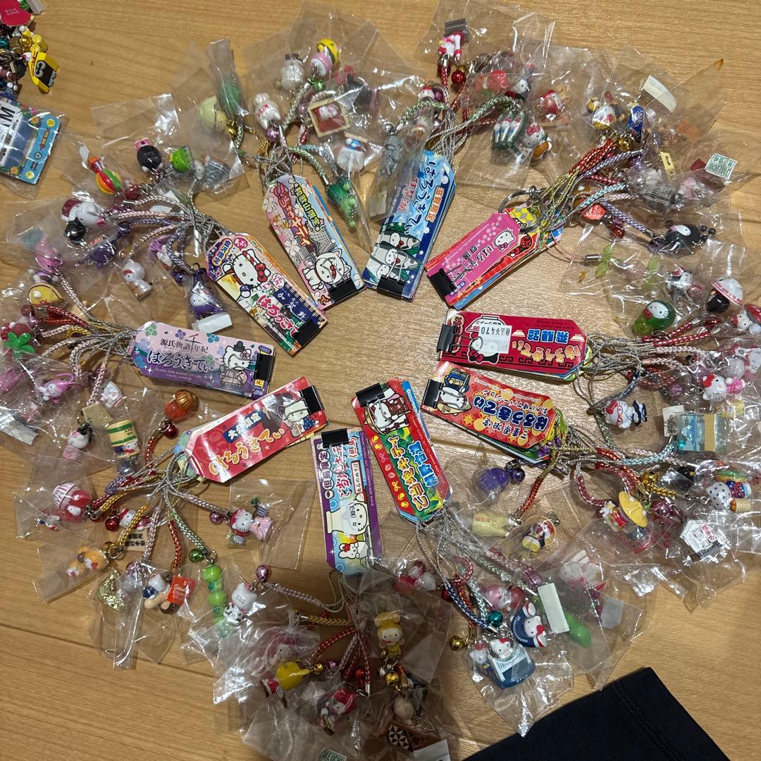 ご当地キティ　約400個