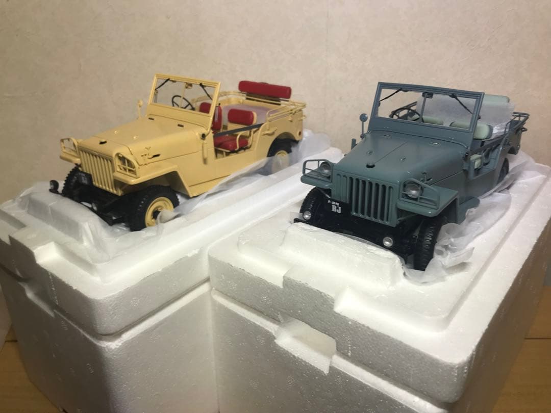 【2台セット】トヨタランドクルーザーBj 箱付き　ランクル 京商 ミニカー