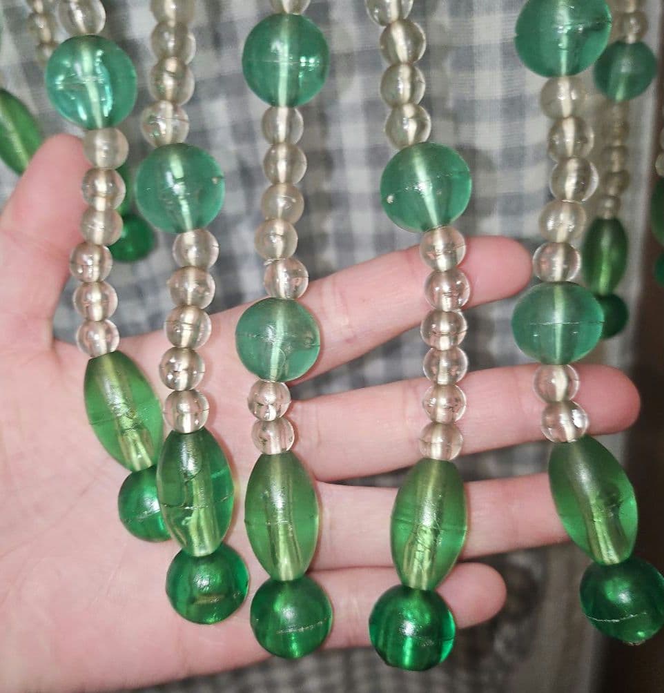 昭和レトロ　ビーズのれん　レトロポップ　玉暖簾　当時物　緑色　珠暖簾　グリーン