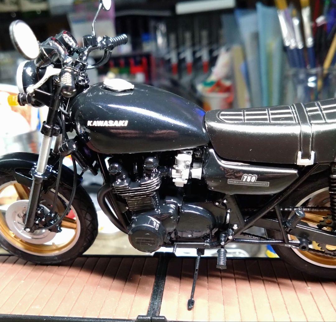 アオシマ 1／12 バイク　Z2 カワサキKawasaki750ブラック完成品