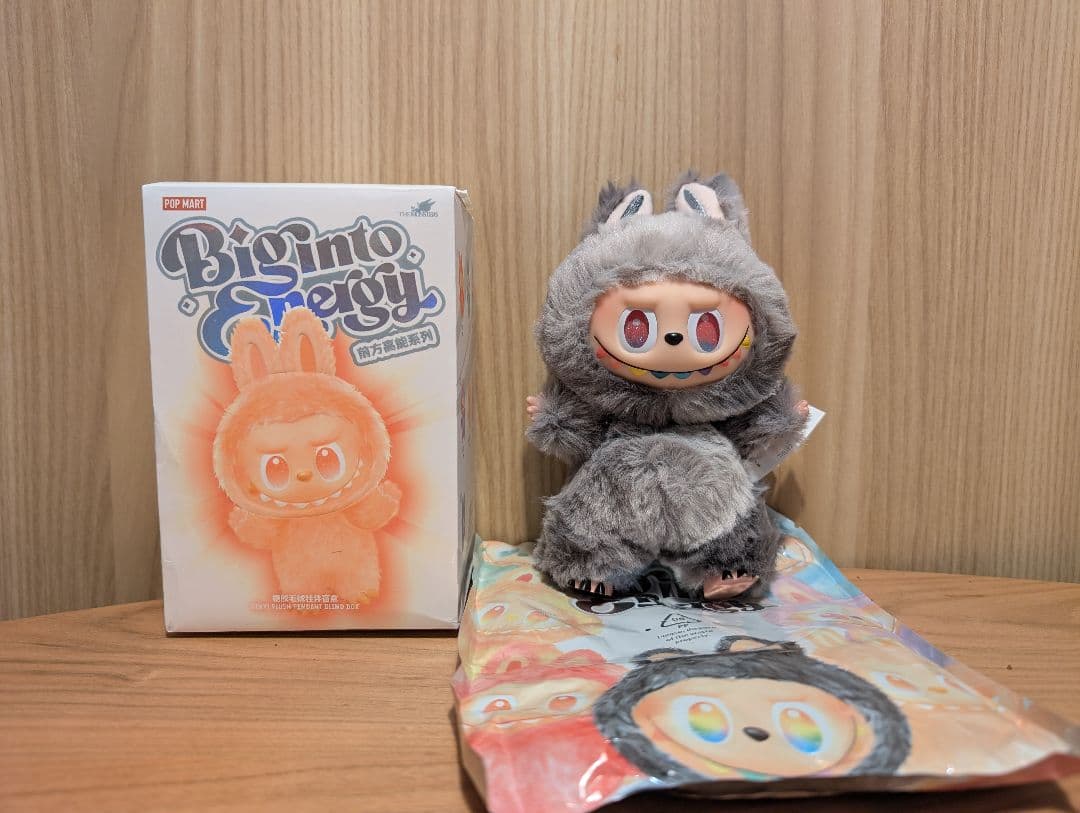 LABUBU　ラブブ　シークレット　エナジー