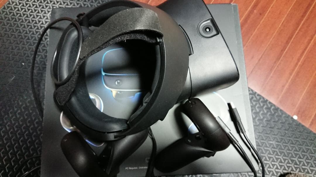  Rift S VRヘッドセット コントローラー付き