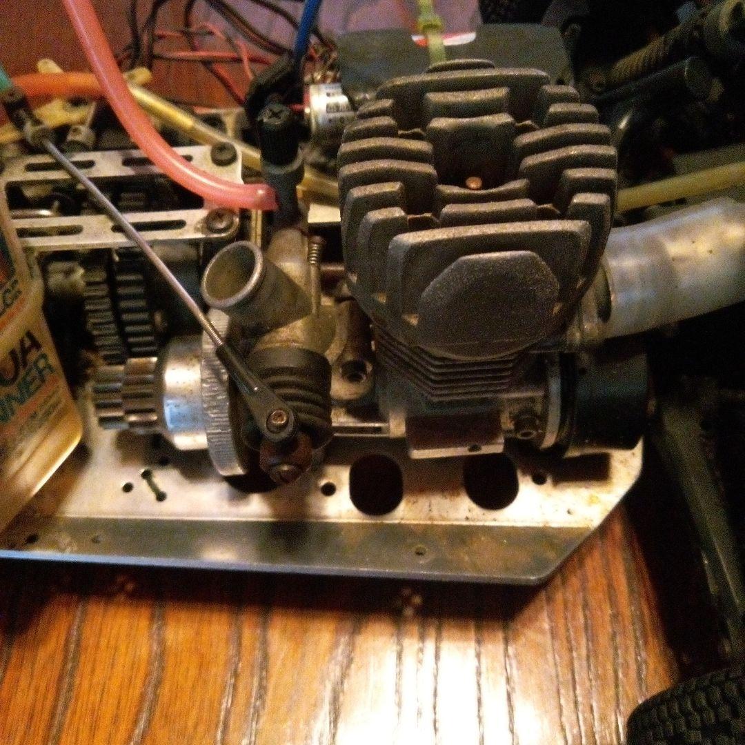 京商エンジンラジコンカー旧エスプリ？