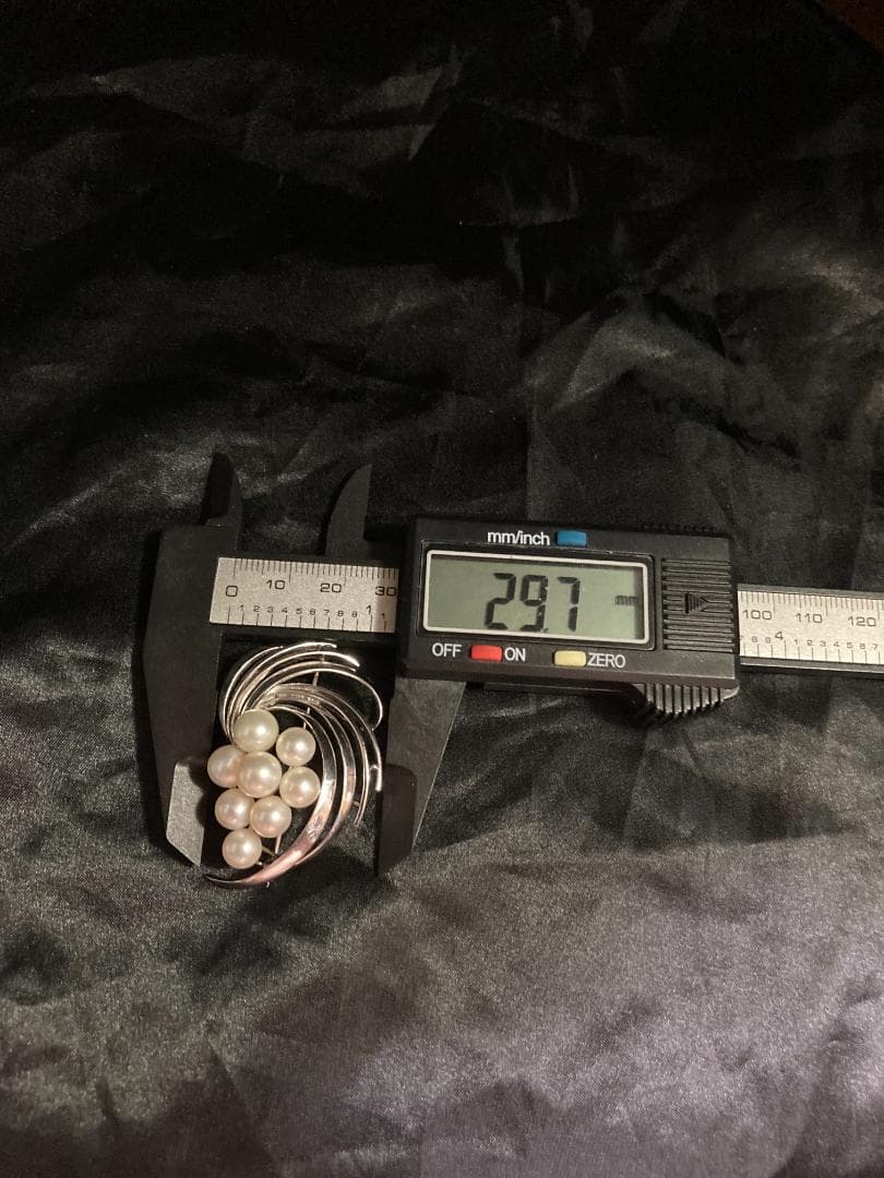 MIKIMOTO ミキモト ブローチ パール 真珠 8珠 シルバー 皇室御用達