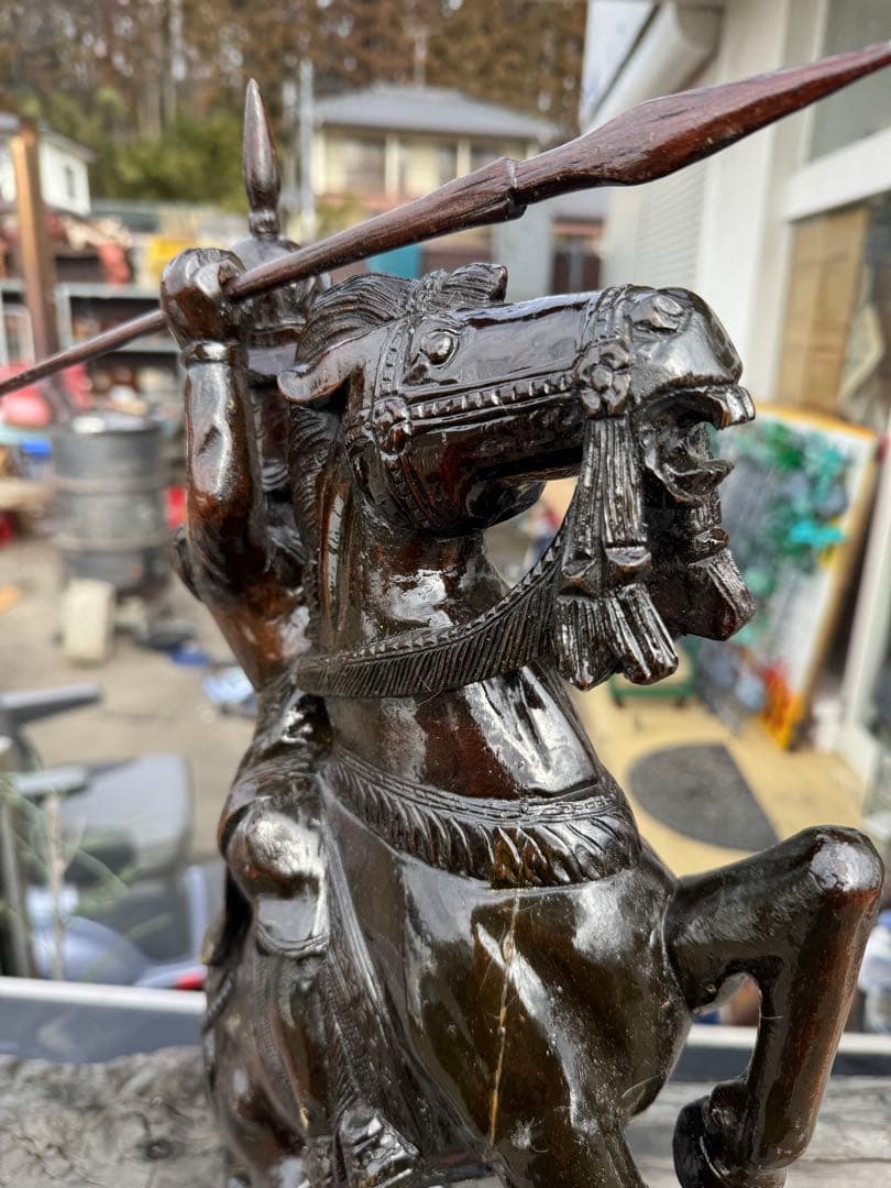 ドンキ・ホーテー　木像