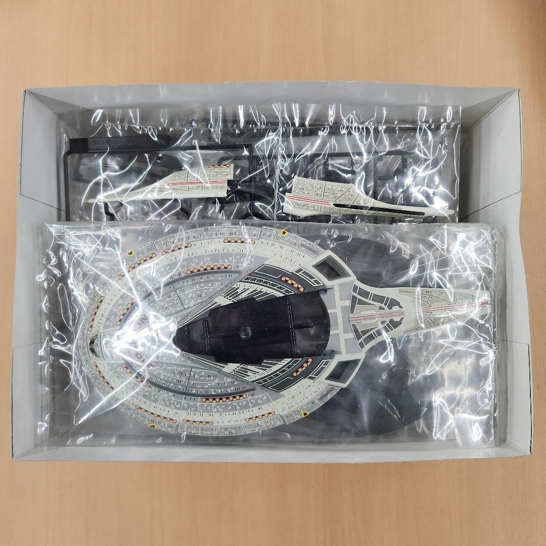 1/1700 バンダイ U.S.S.エンタープライズ NCC-1701-E
