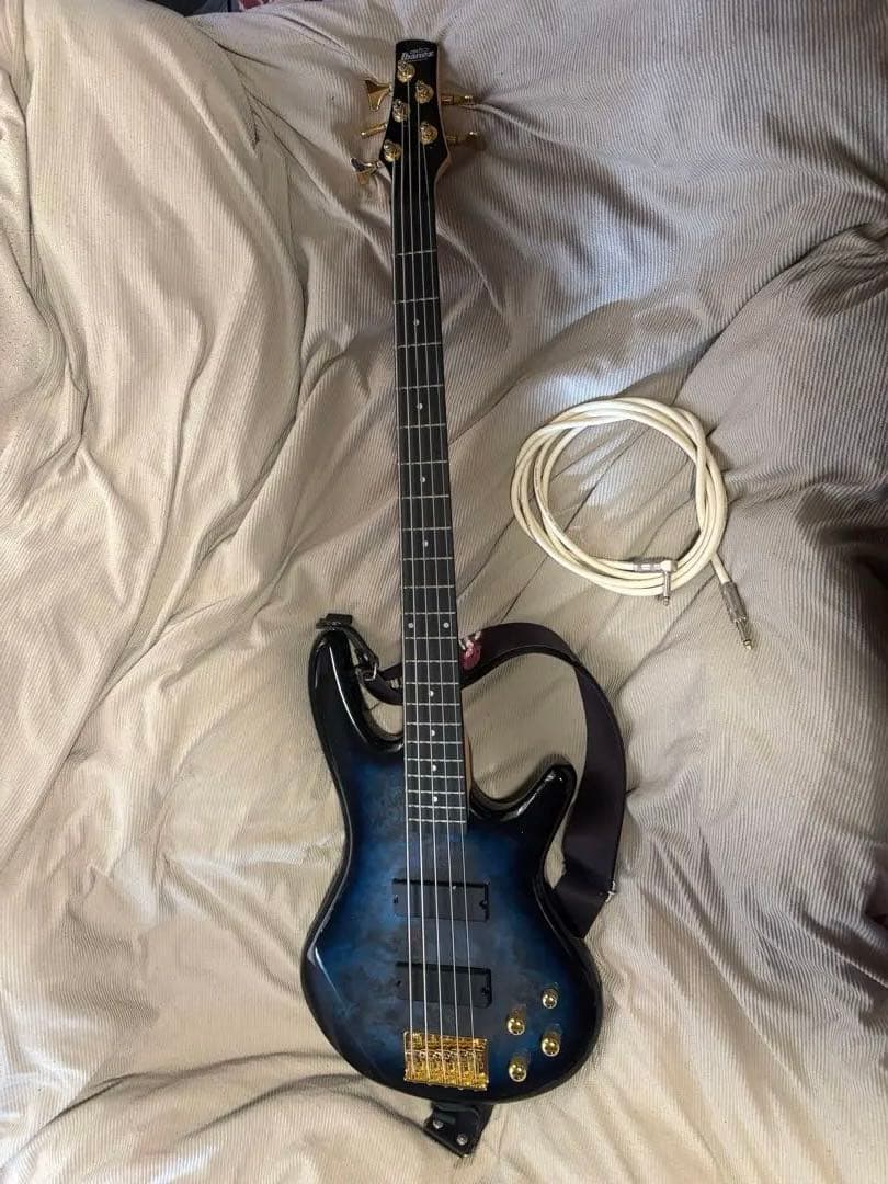 Ibanez GSR205PC 五弦ベース