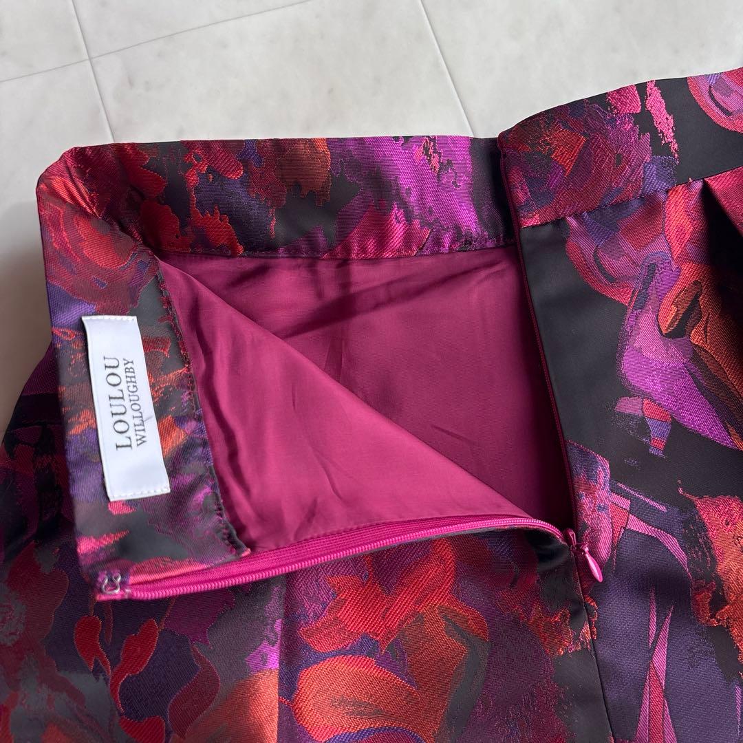 ルルウィルビー 未使用品 ネオンジャガードソフトタックスカート 総柄 サイズ2