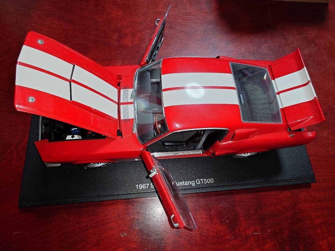 1967 Shelby Mustang GT500 1/18スケールモデル