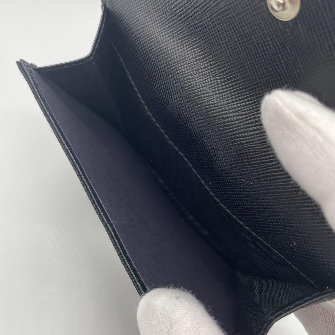 ゆいち様　　PRADA プラダ ナイロン 折り財布 w10