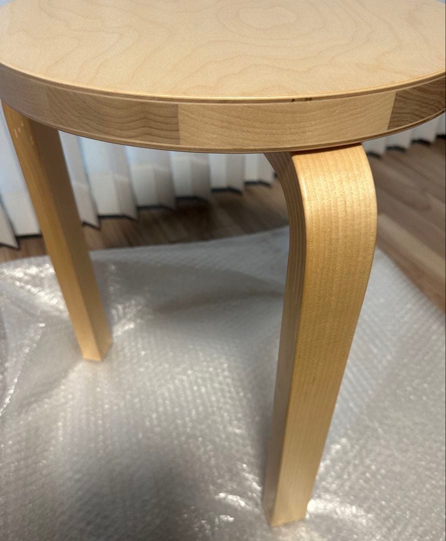 artekアルテックスツール60Stool 3本脚ナチュラルラッカー2024年製