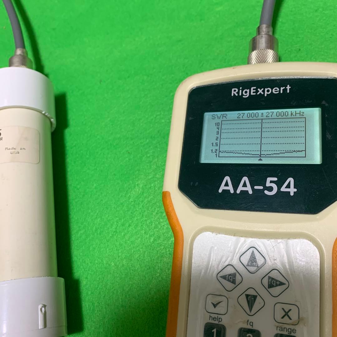 MFJ-915 RF ISOLATOR 1.5KW SSB 1.8〜30MHz