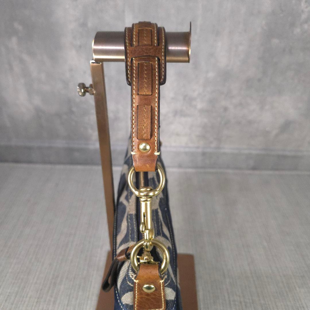 希少柄　コーチ　ソーホー　アクセサリーポーチ　ショルダーバッグ　シグネチャー