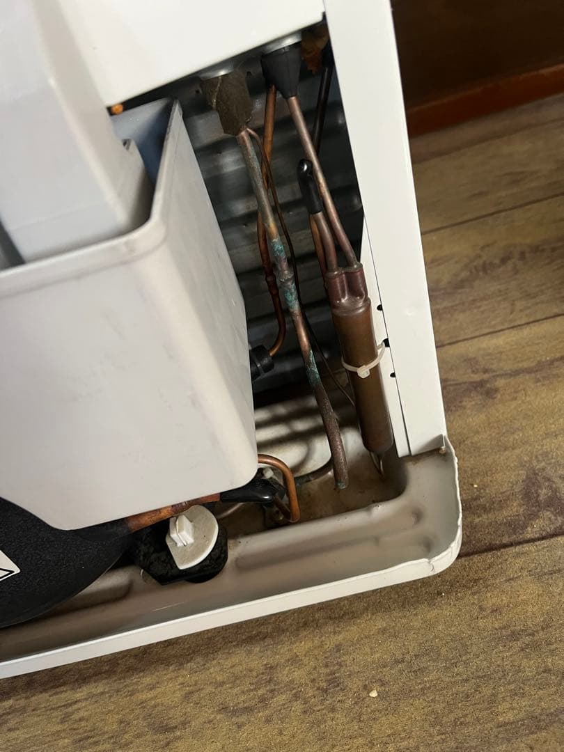 ・三菱電機ノンフロン冷凍庫 MF-U12N-W