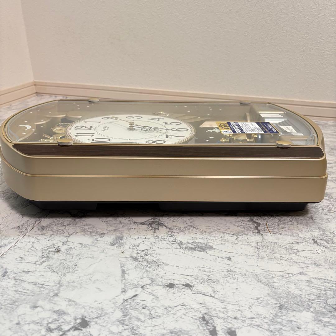 新品✨シチズン　スモールワールドウォッチ　18曲収録　電波時計　カラクリ時計